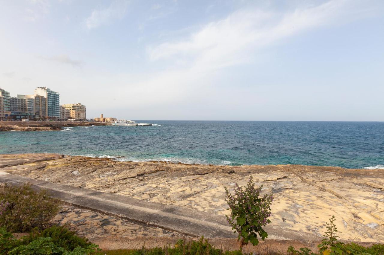 Spacious Seafront Apt With Living, Sofa, Wifi & Ac By 360 Estates 斯利马 外观 照片